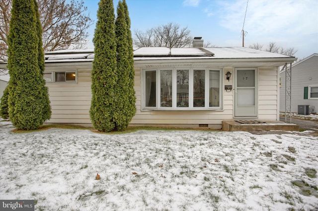 17 COURTLAND RD, Camp Hill, PA 17011
