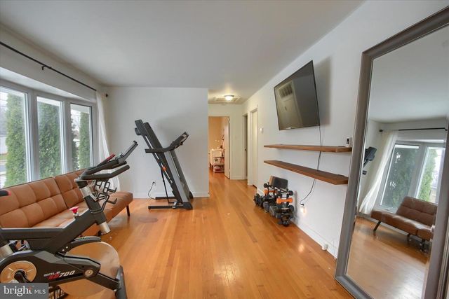 17 COURTLAND RD, Camp Hill, PA 17011