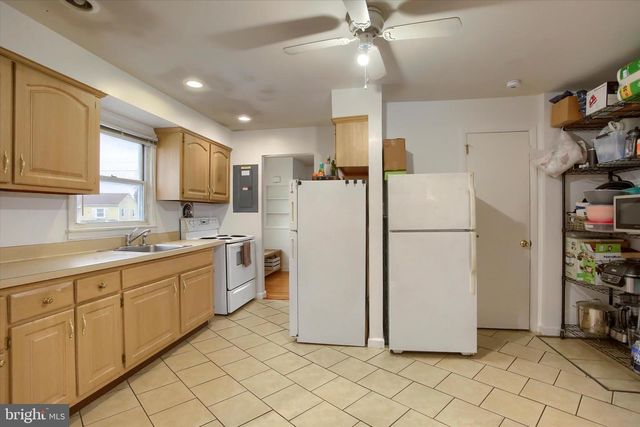 17 COURTLAND RD, Camp Hill, PA 17011