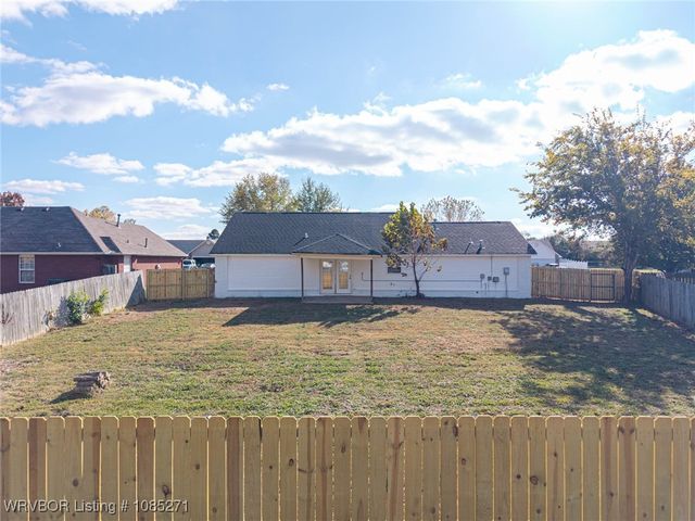 1812 Appaloosa Drive, Greenwood, AR 72936
