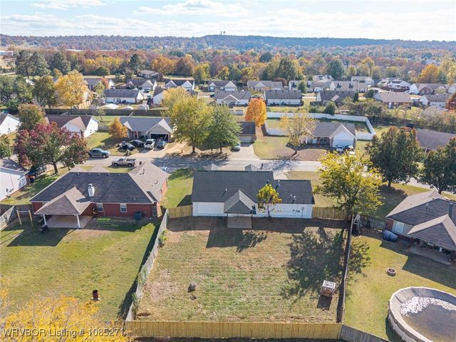 1812 Appaloosa Drive, Greenwood, AR 72936