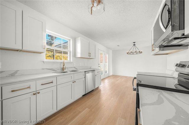 1812 Appaloosa Drive, Greenwood, AR 72936