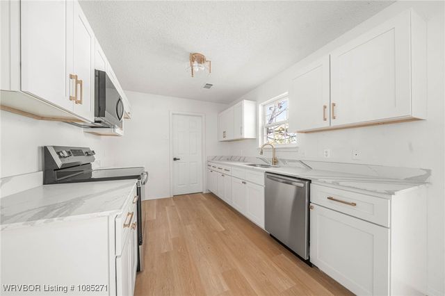 1812 Appaloosa Drive, Greenwood, AR 72936