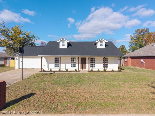 1812 Appaloosa Drive, Greenwood, AR 72936