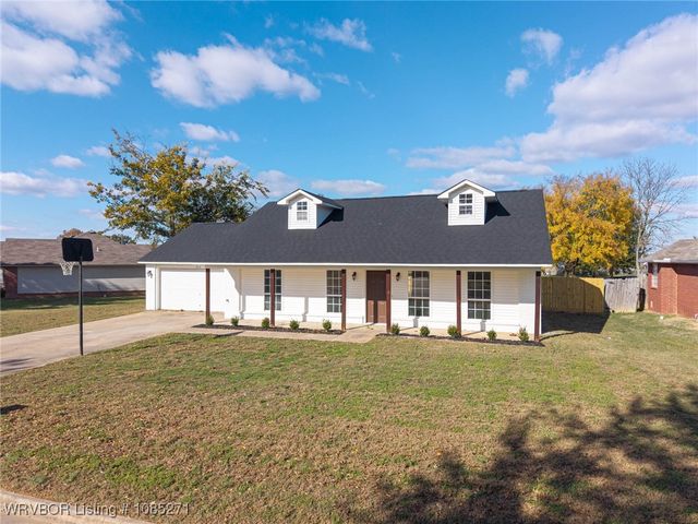 1812 Appaloosa Drive, Greenwood, AR 72936