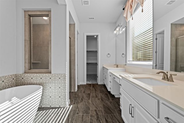 116 Texon DR, Liberty Hill, TX 78642