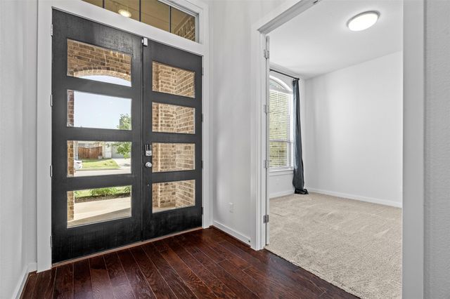 116 Texon DR, Liberty Hill, TX 78642