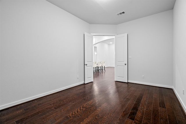 116 Texon DR, Liberty Hill, TX 78642