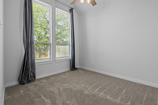 116 Texon DR, Liberty Hill, TX 78642
