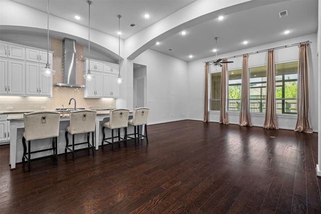 116 Texon DR, Liberty Hill, TX 78642
