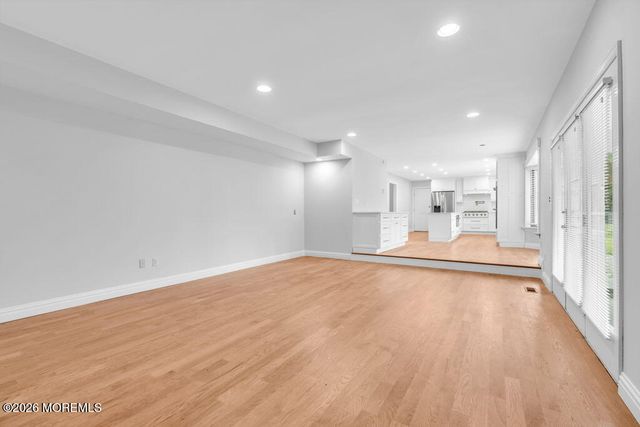 6 Oak Tree Lane, Ocean Twp, NJ 07712