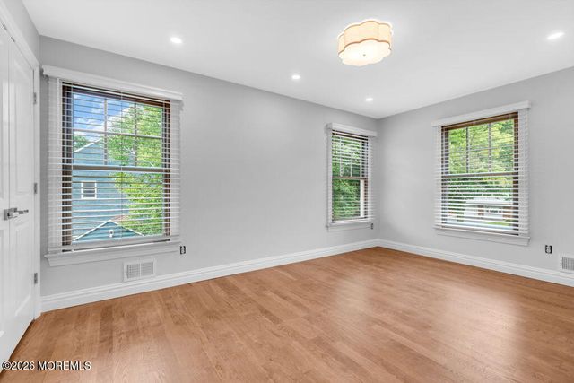 6 Oak Tree Lane, Ocean Twp, NJ 07712