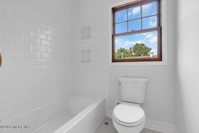 6 Oak Tree Lane, Ocean Twp, NJ 07712