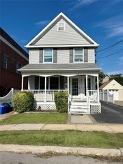14 Madison Avenue, Rockville Centre, NY 11570