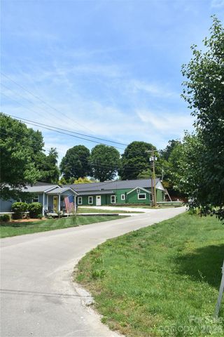 68 Circle Drive, Marion, NC 28752