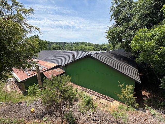 68 Circle Drive, Marion, NC 28752