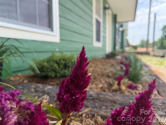 68 Circle Drive, Marion, NC 28752