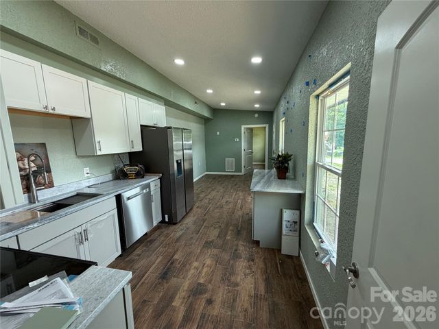 68 Circle Drive, Marion, NC 28752