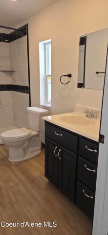 8220 W BORDON CT, Rathdrum, ID 83858