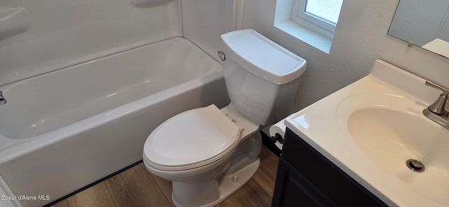 8220 W BORDON CT, Rathdrum, ID 83858