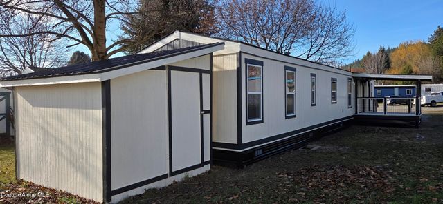 8220 W BORDON CT, Rathdrum, ID 83858