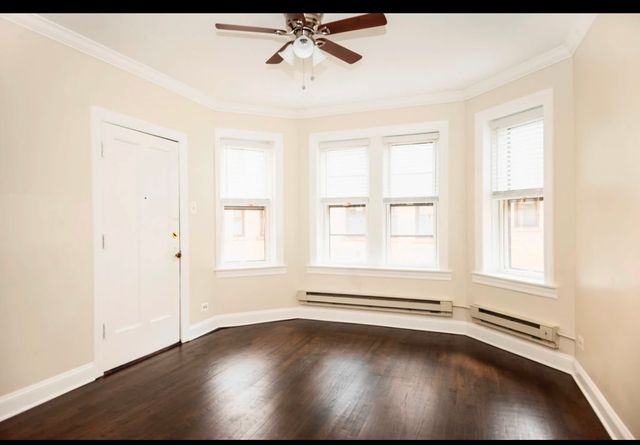 3821 N Greenview Avenue 2E, Chicago, IL 60613