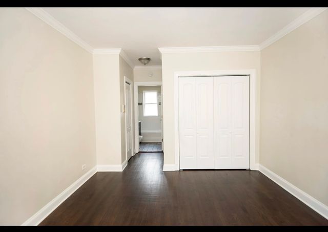 3821 N Greenview Avenue 2E, Chicago, IL 60613