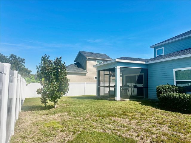 1990 NW 44 COURT ROAD, Ocala, FL 34482