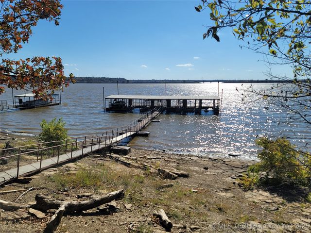 416036 La Vista Drive, Checotah, OK 74426