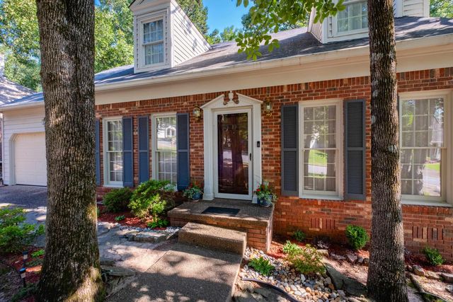 10 Cedar Branch Drive, Little Rock, AR 72223