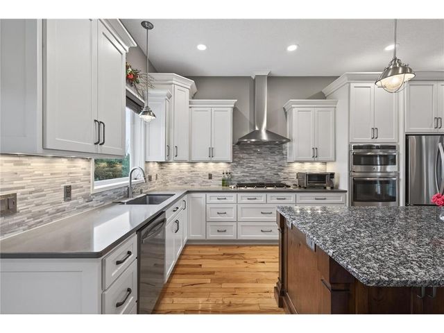 3308 Wild Horse Pass NW, Prior Lake, MN 55372