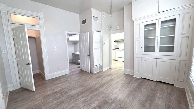 145 N Kealy Street 2, Lewisville, TX 75057