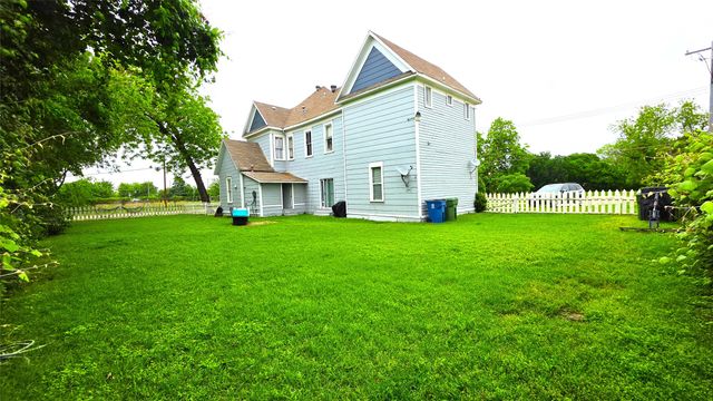 145 N Kealy Street 2, Lewisville, TX 75057