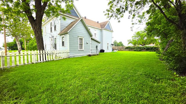 145 N Kealy Street 2, Lewisville, TX 75057