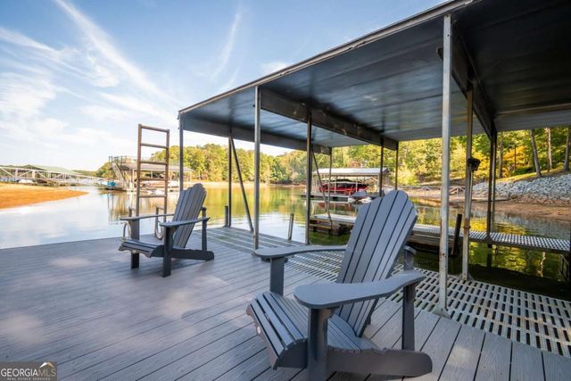 250 Harbor Heights Circle, Lavonia, GA 30553