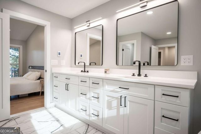 250 Harbor Heights Circle, Lavonia, GA 30553