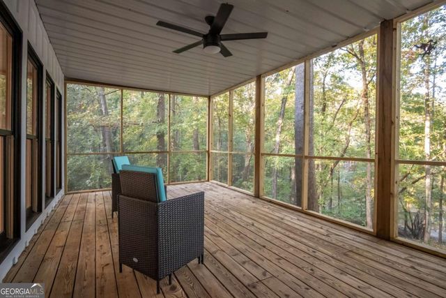 250 Harbor Heights Circle, Lavonia, GA 30553