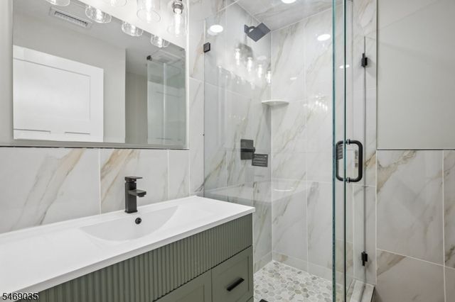 74 Nakomis Path, Lincoln Park Boro, NJ 07035