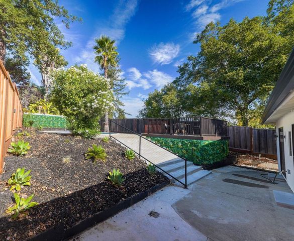 17293 Sereno Court, Monte Sereno, CA 95030