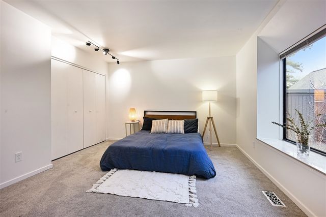 125 Balmoral Court, Kalamazoo, MI 49006