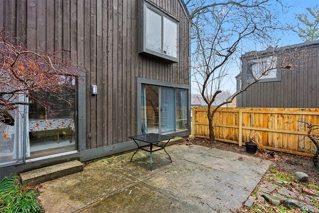 125 Balmoral Court, Kalamazoo, MI 49006