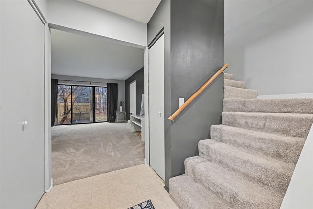 125 Balmoral Court, Kalamazoo, MI 49006