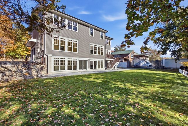40 Elm Street, North Reading, MA 01864