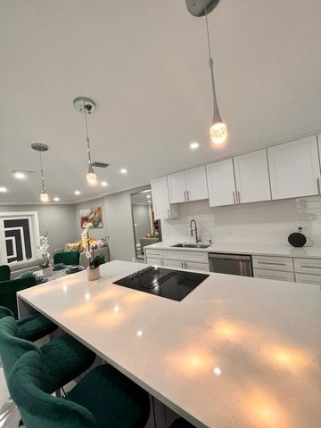 51 Lariat Circle, Boca Raton, FL 33487