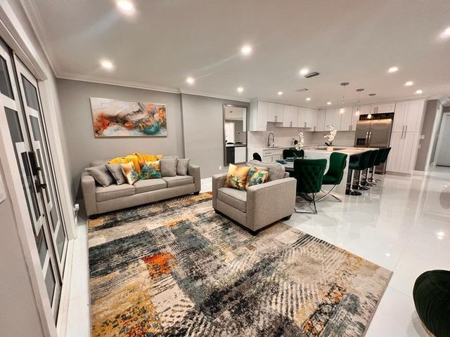 51 Lariat Circle, Boca Raton, FL 33487