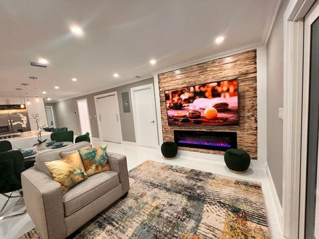 51 Lariat Circle, Boca Raton, FL 33487