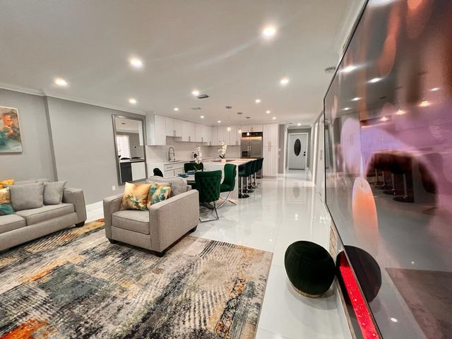 51 Lariat Circle, Boca Raton, FL 33487