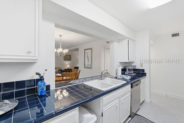 34 S Forest Beach Dr Apt C4, Hilton Head Island, SC 29928