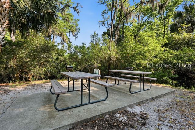 34 S Forest Beach Dr Apt C4, Hilton Head Island, SC 29928
