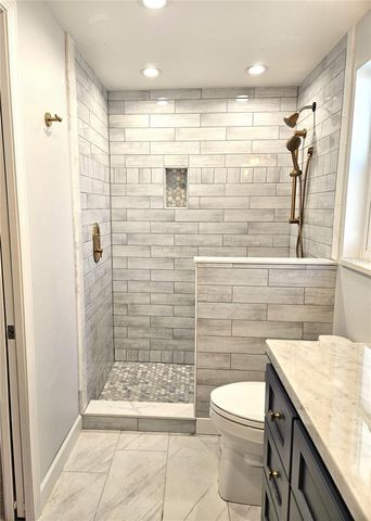 805 SPANISH DRIVE N, Longboat Key, FL 34228